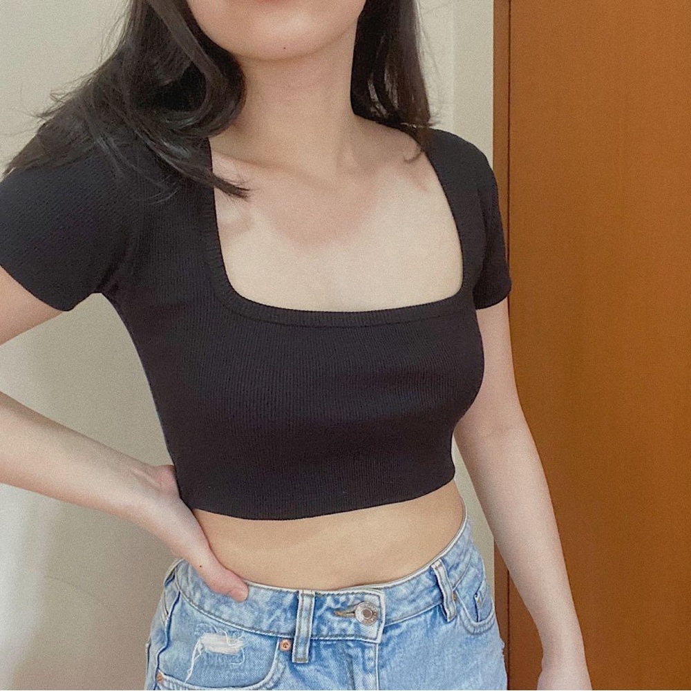 ZARA Square Neckline Black Ribbed Short Sleeve Crop Top Size Large Stretchy